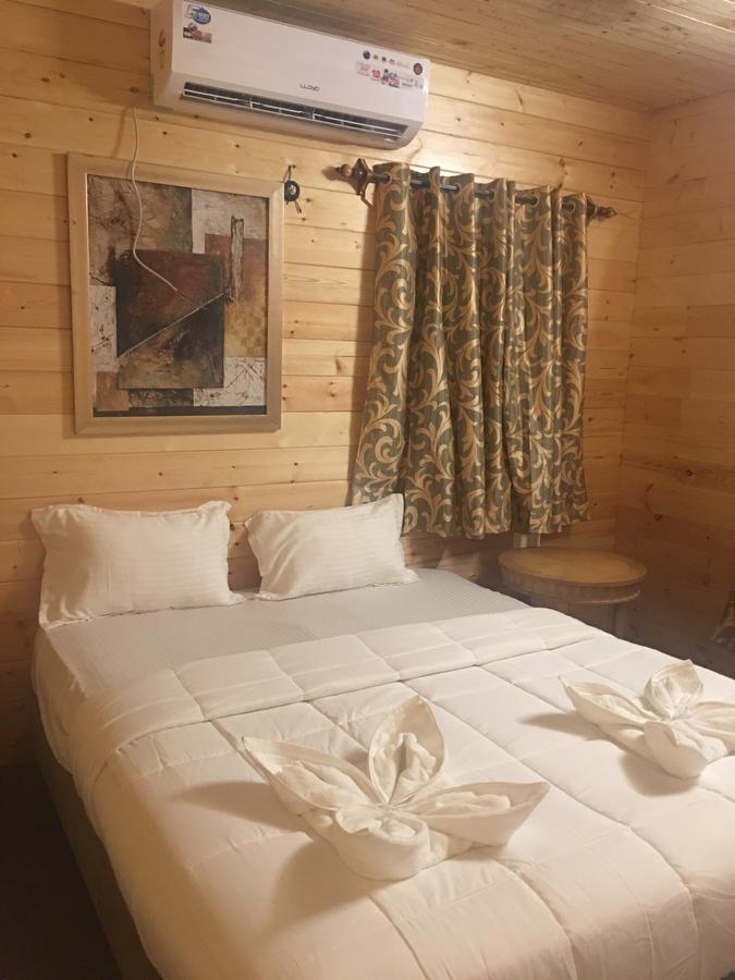 Resort Tiara Fiesta Beach Cottages Morjim